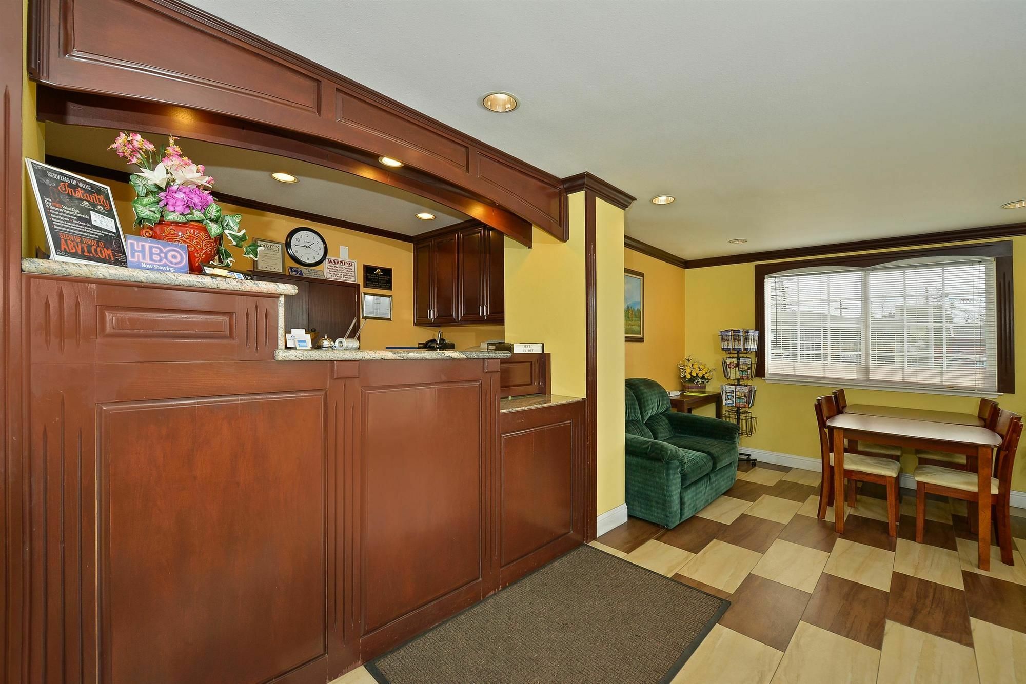 Americas Deluxe Inn- Marysville Zewnętrze zdjęcie